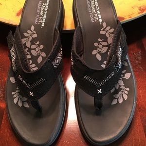 Women’s size 10 Skechers Sandals